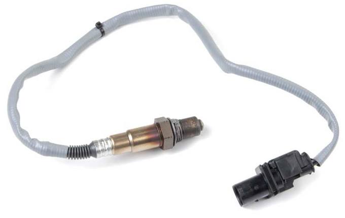 BMW Oxygen Sensor - Front Driver Side 11787539124 - Bosch 17029